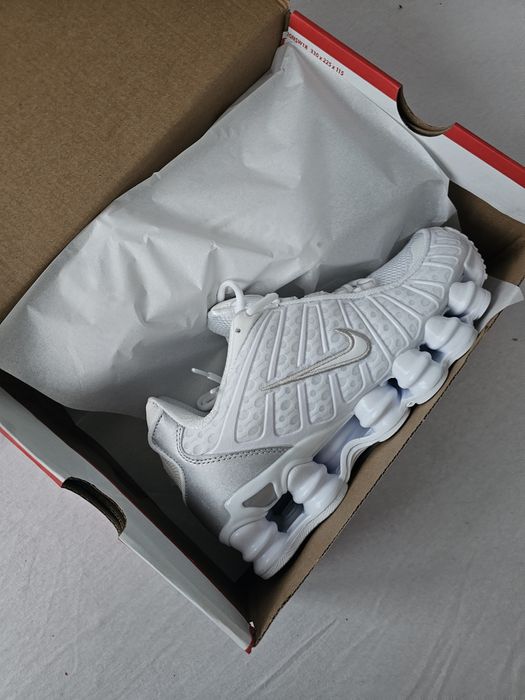 Nowe Białe Buty Nike Shox