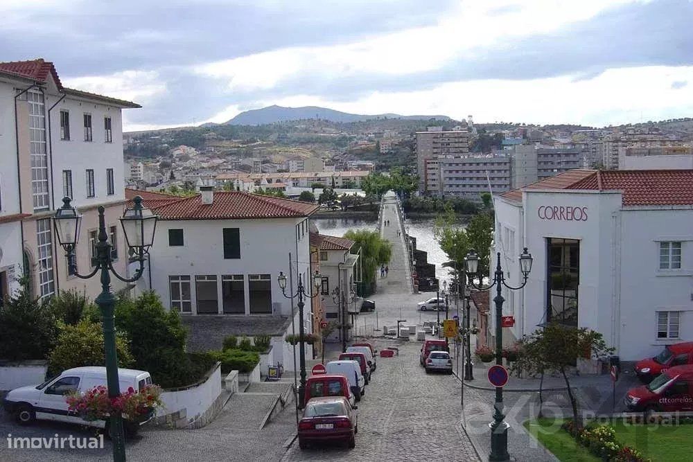 Projeto com licença de construção no centro histórico de Mirandela