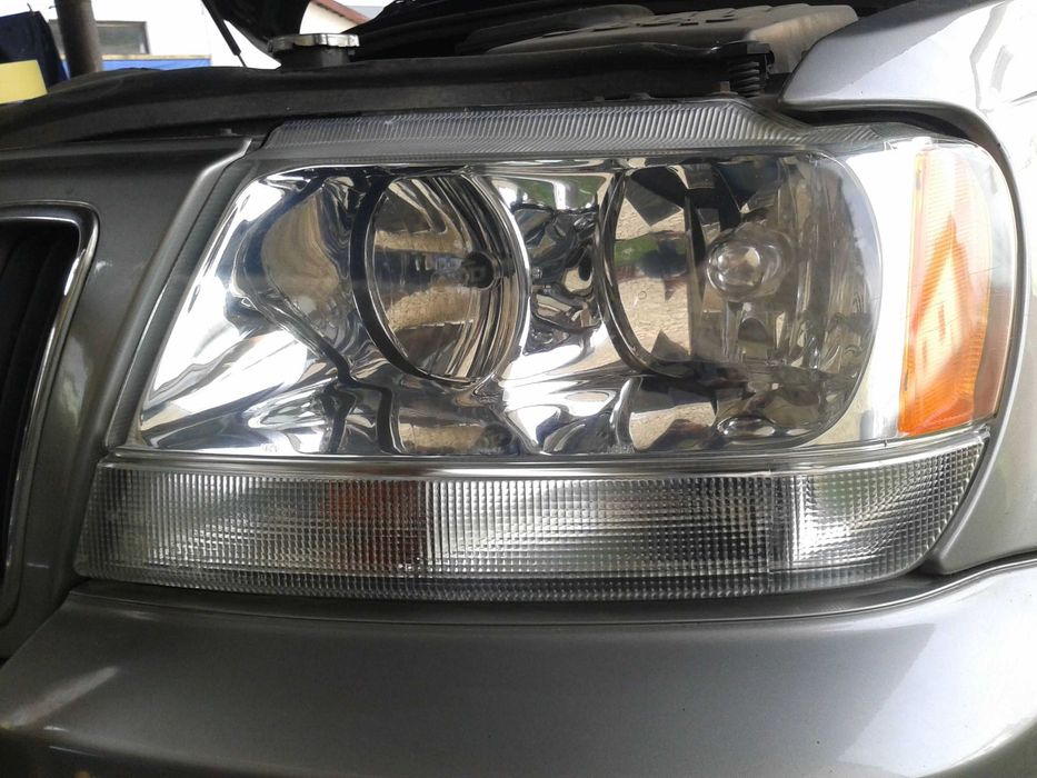 Polerowanie reflektorow/lamp. PROMOCYJNA CENA - 159zl za komplet.