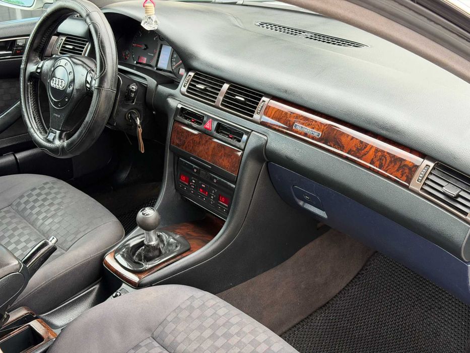 Продам Ауді А6С5 1999р 2.5d мех quattro