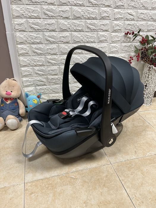 Автокрісло MAXI-COSI Pebble 360 PRO 2 Група 0+ (0-13 кг) автолюлька