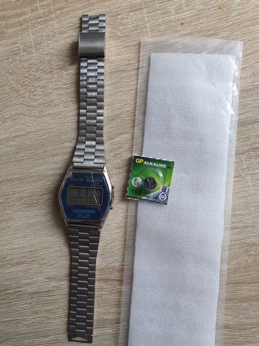 Nowy zegarek z melodyjkami męski.