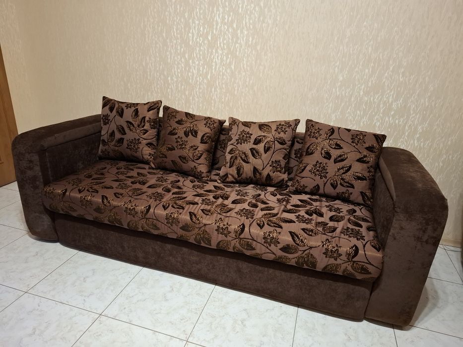 Диван двоспальний з нишею