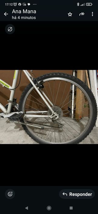 Bicicleta de senhora em bom estado