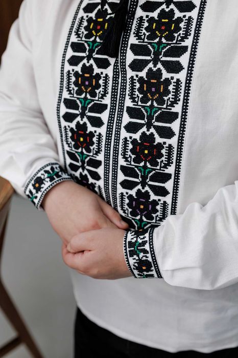 Борщівська чоловіча вишиванка