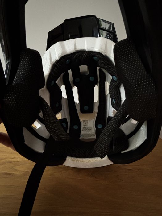 Kask fullface rower firmy 100% Trajecta + Gogle 100% Strata 2