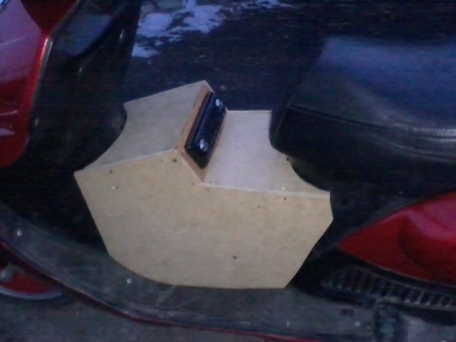 Цельный Короб акустический для скутера