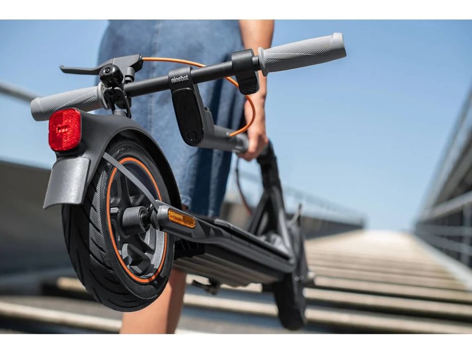 Trotinete Elétrica SEGWAY NINEBOT F40E