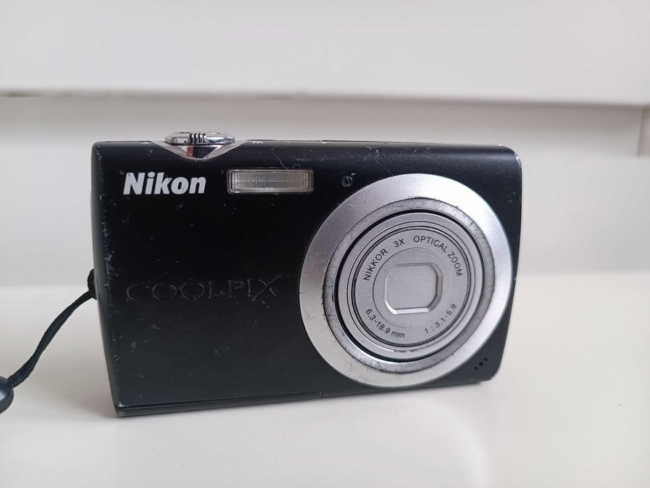 Nikon Coolpix S203