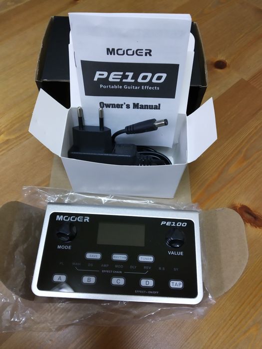 Processador de efeitos MOOER PE 100