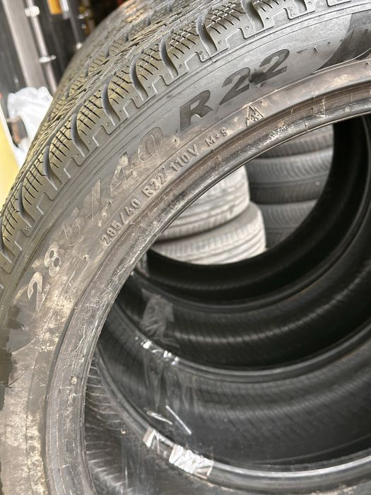 Шины зимние 285/40/R22 Pirelli Scorpion Winter