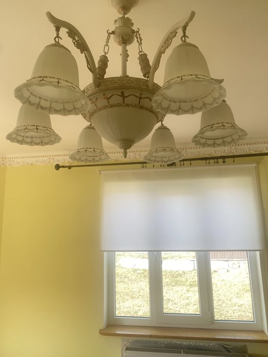 Люстра на 9 плафонів