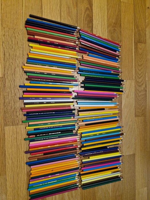 Lote de +150 Lápis de Cor