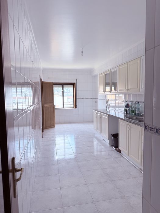 T2 com Garagem em São Victor – Conforto, Funcionalidade e Excelente Localização em Braga