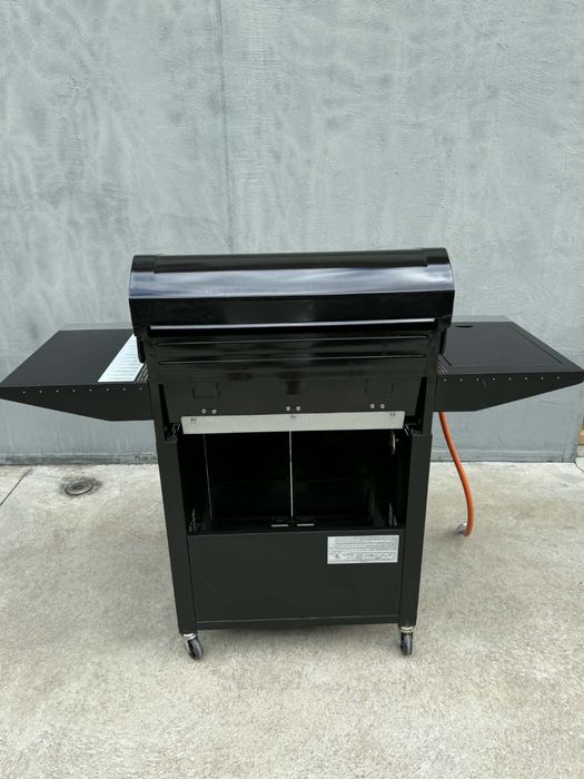 Grill gazowy Char-Broil Performance TRU-Infrared 3+1