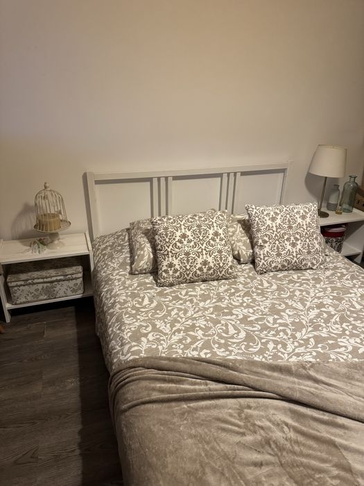 Conjunto Cama + Mesinhas de Cabeceira