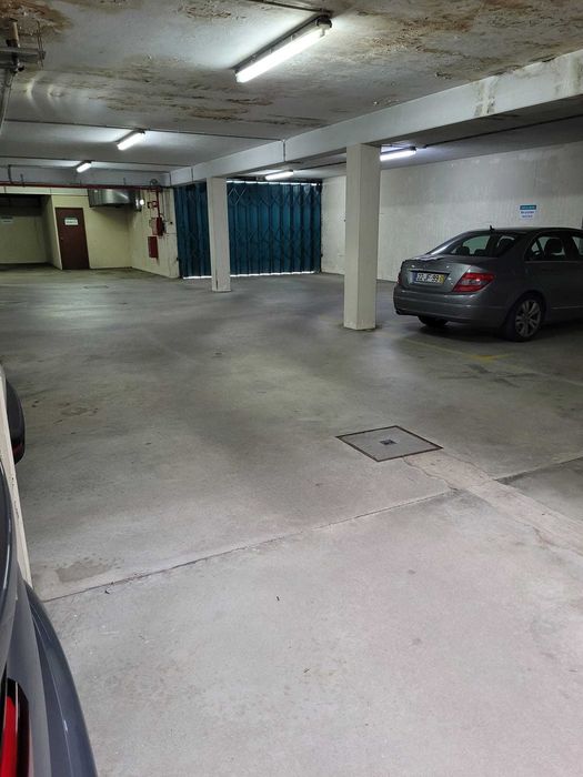 Lugar de Garagem - Matosinhos