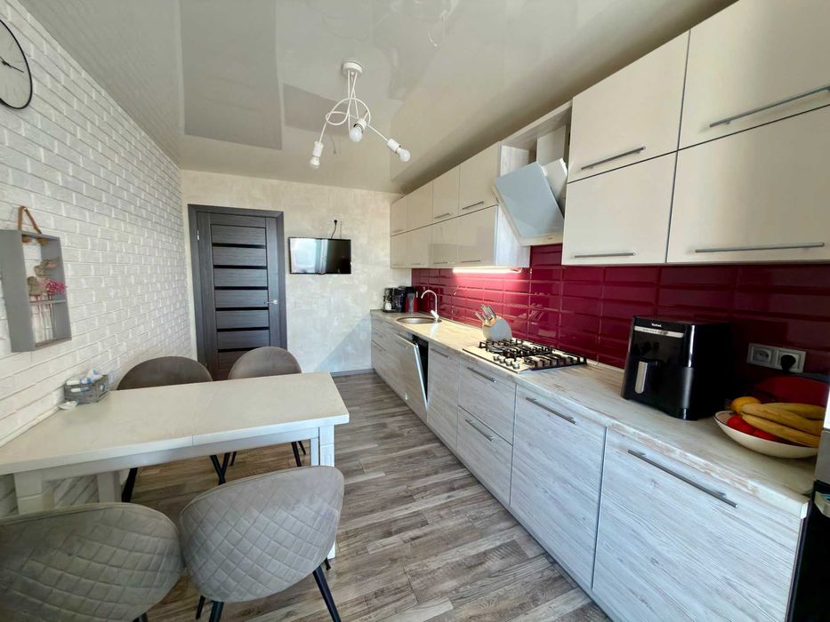 Красива 2-кімнатна квартира з автономкою на Грушевського! DI