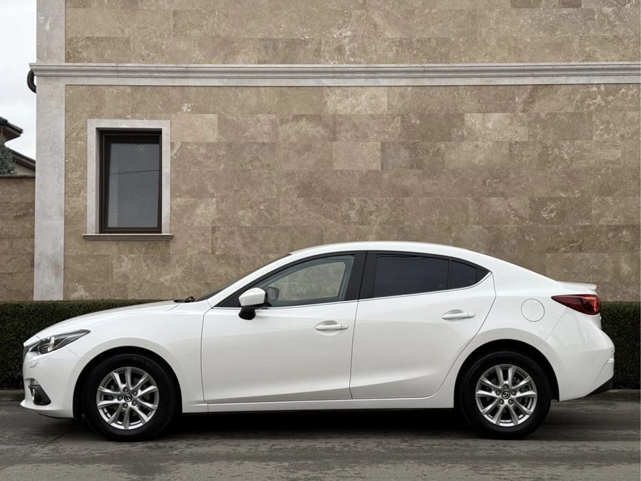 Mazda 3 оренда авто