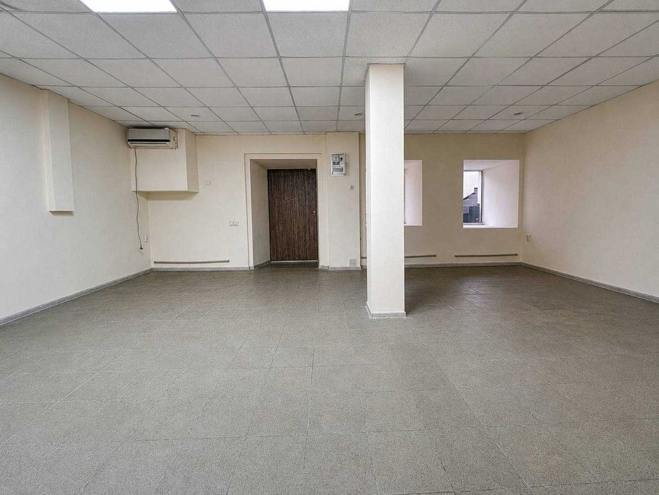 Фасадне ПРИМІЩЕННЯ ЦЕНТР 110 м² Окремий вхід МЕНОРА 5 КАБІНЕТІВ 16 кВт