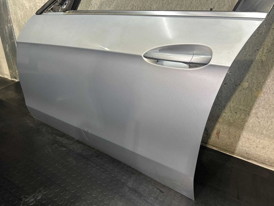 Porta frontal esquerda Mercedes W212 E220 (Ano: 2014)