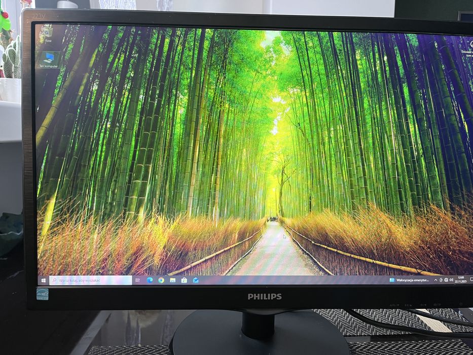 Sprzedam komputer stacjonarny z monitorem