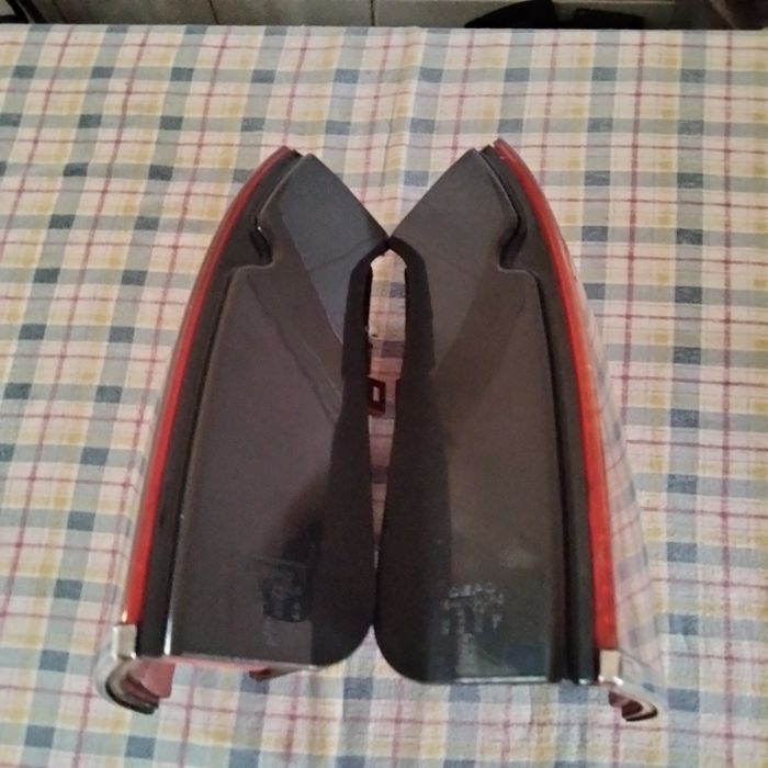4 farolins e 1 fecho porta VW Passat  20€ cada