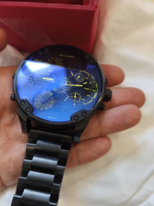 Продам годинник Diesel