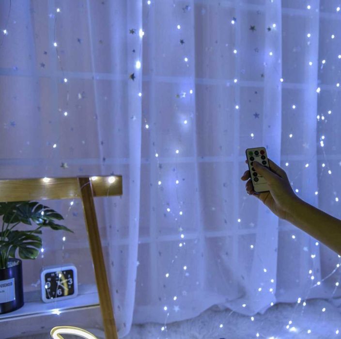 Kurtyna Świetlna Led Na Druciku 300 LED USB Biały Zimny Pilot