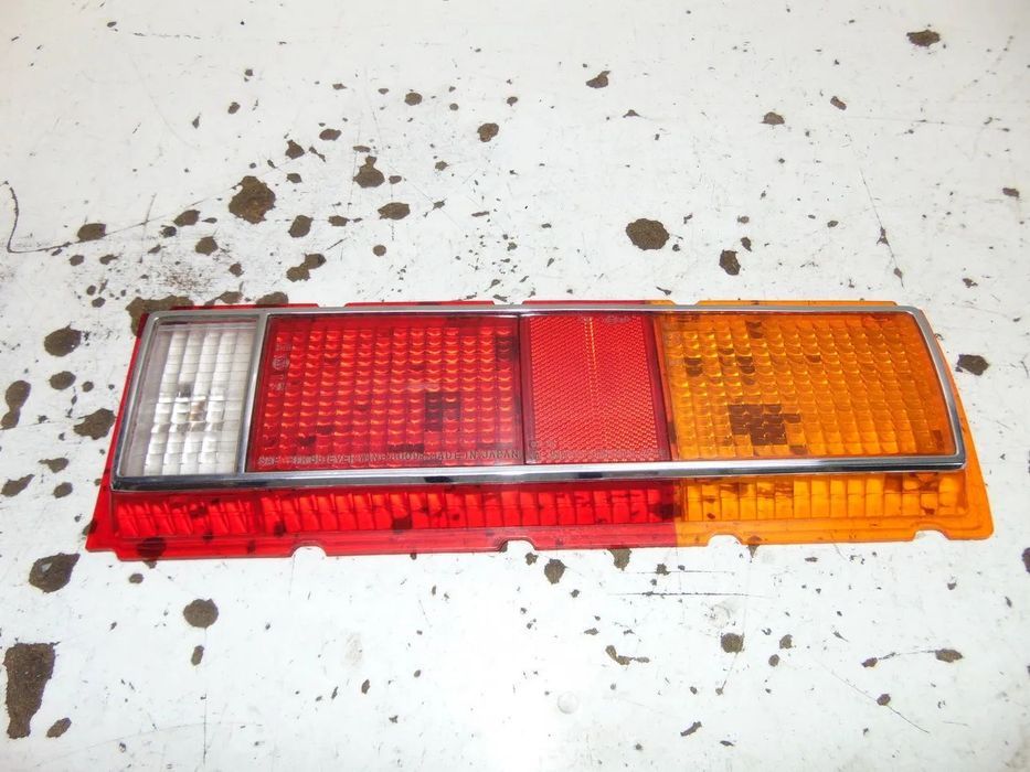 Datsun 1600 sss vidro farolim