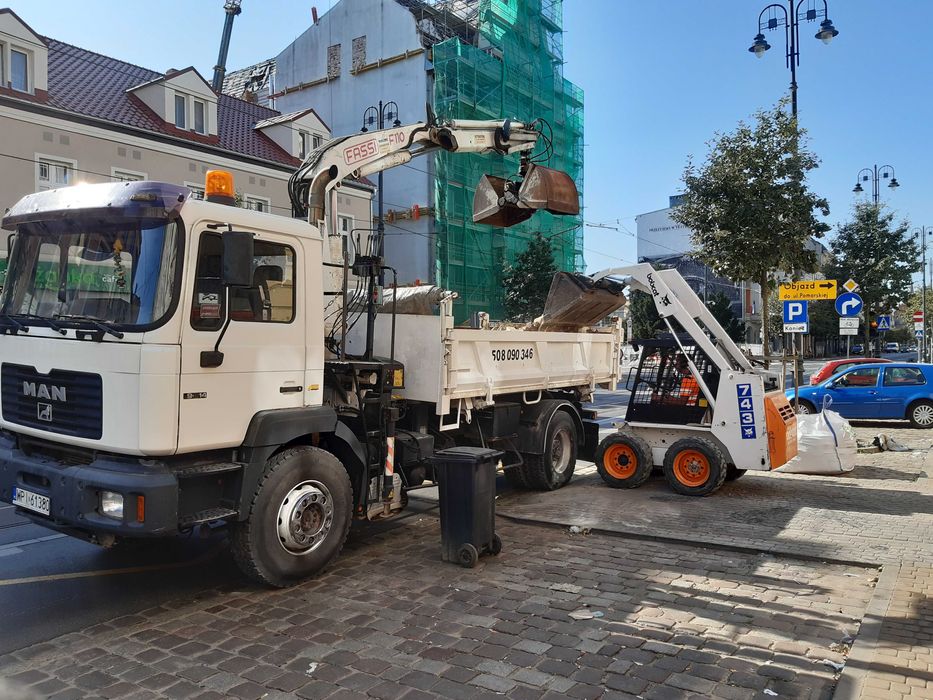 Kucie betonu Minikoparka z młotem wyburzenia usługi HDS koparka