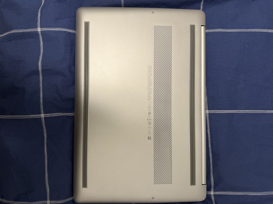 HP Laptop 15s fq0xxx