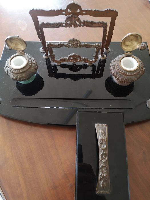 Tinteiro antigo vidro negro e bronze