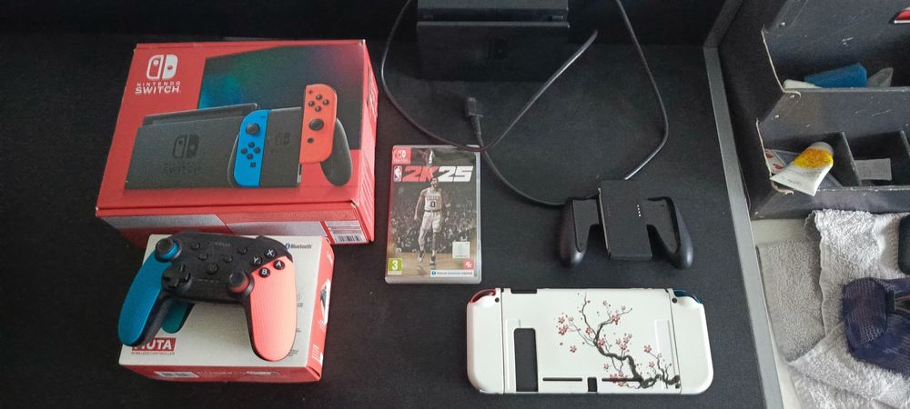 Nintendo switch z grami i padem