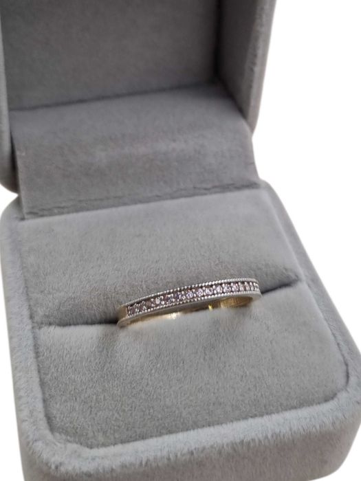 Piękny złoty pierścionek obrączka z cyrkoniami – 2,13 g – p585 – r20