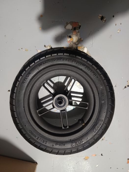 roda pneumática de 10x2 polegadas, compatível com a trotinete elétrica Xiaomi M365 e respetivas variantes (como o modelo Pro ou Pro 2).