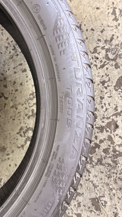 Pneus 225/45r18 Bridgestone Turanza T005 com 80% piso