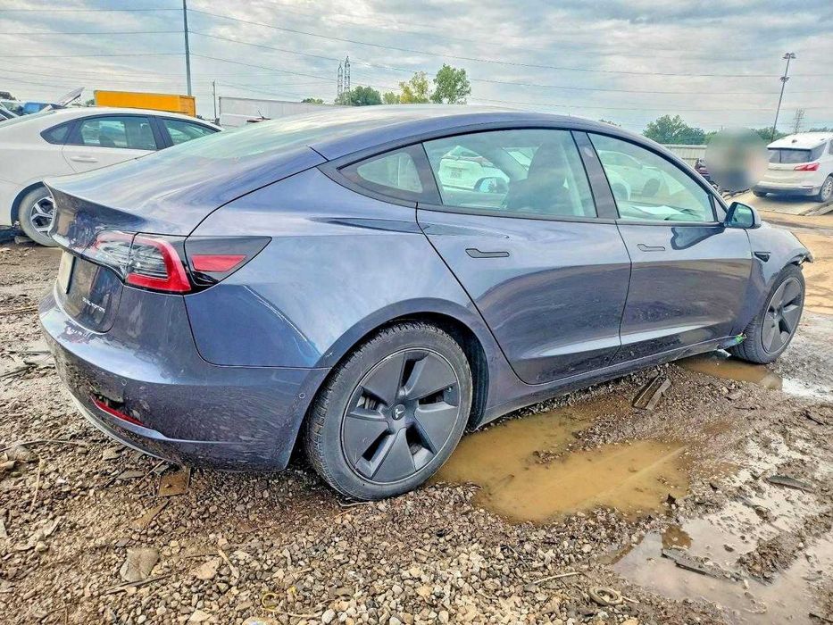 Tesla Model 3 2021;