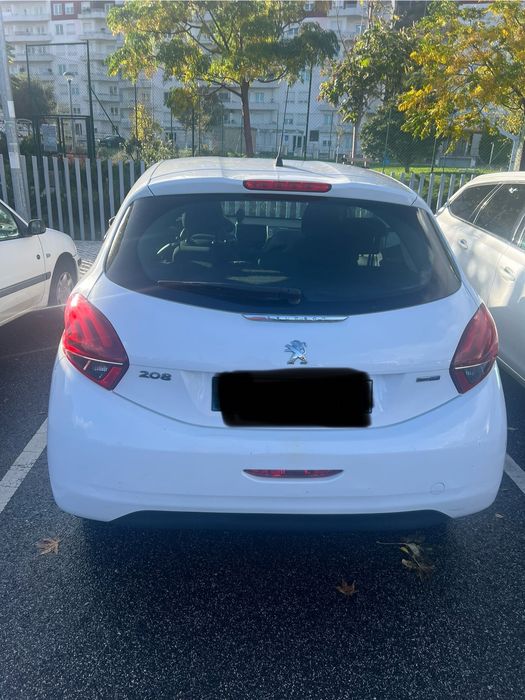 Peugeot 208 BLUE HDI