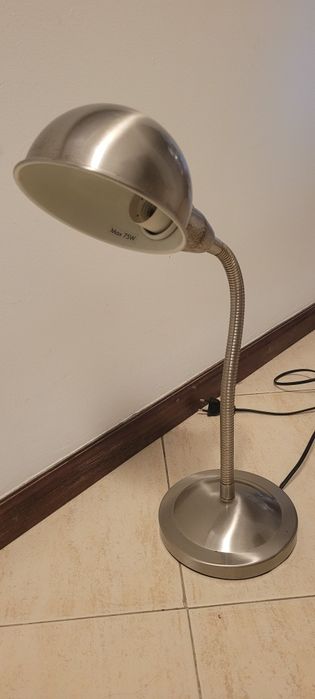 Candeeiro de mesa