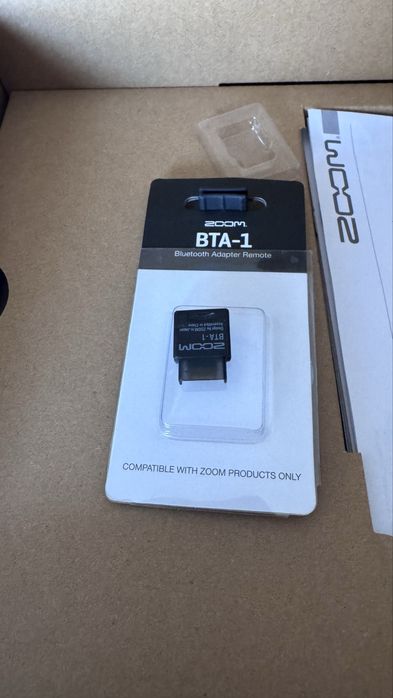 Zoom B6 Pedaleira Multi-FX Baixo Elétrico + Zoom BTA-1