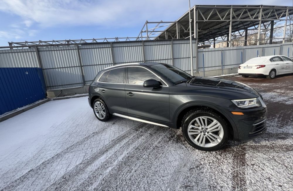 AUDI Q5 2018 року