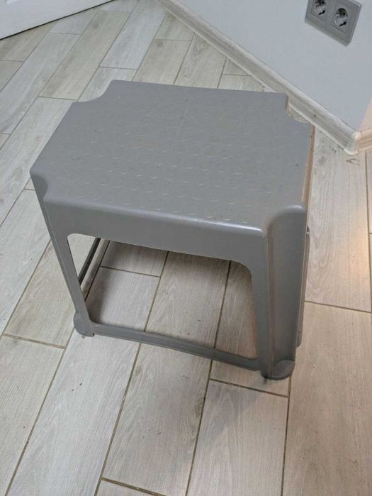 Табурет-лестница на 2 ступени