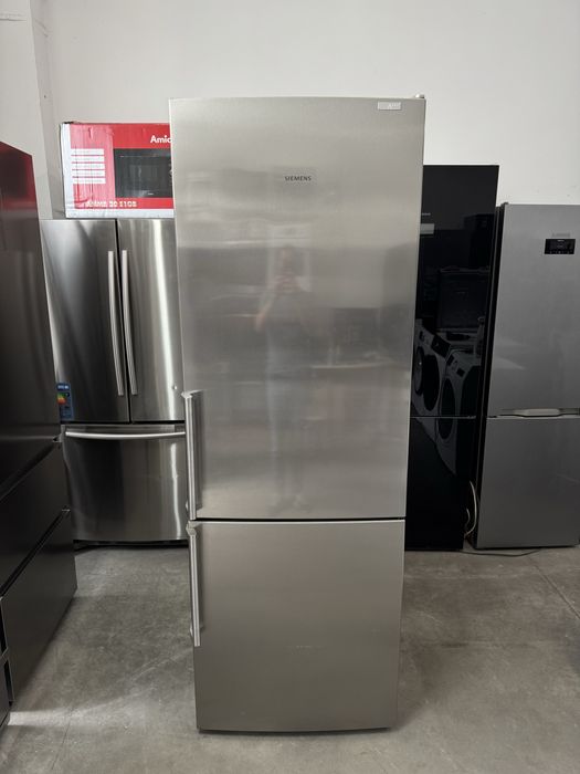 Холодильник Siemens 70 см
