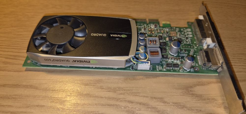 Karta Quadro 600 AutoCad