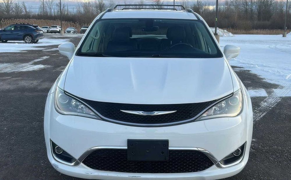 Chrysler Pacifica Touring L Plus      2018