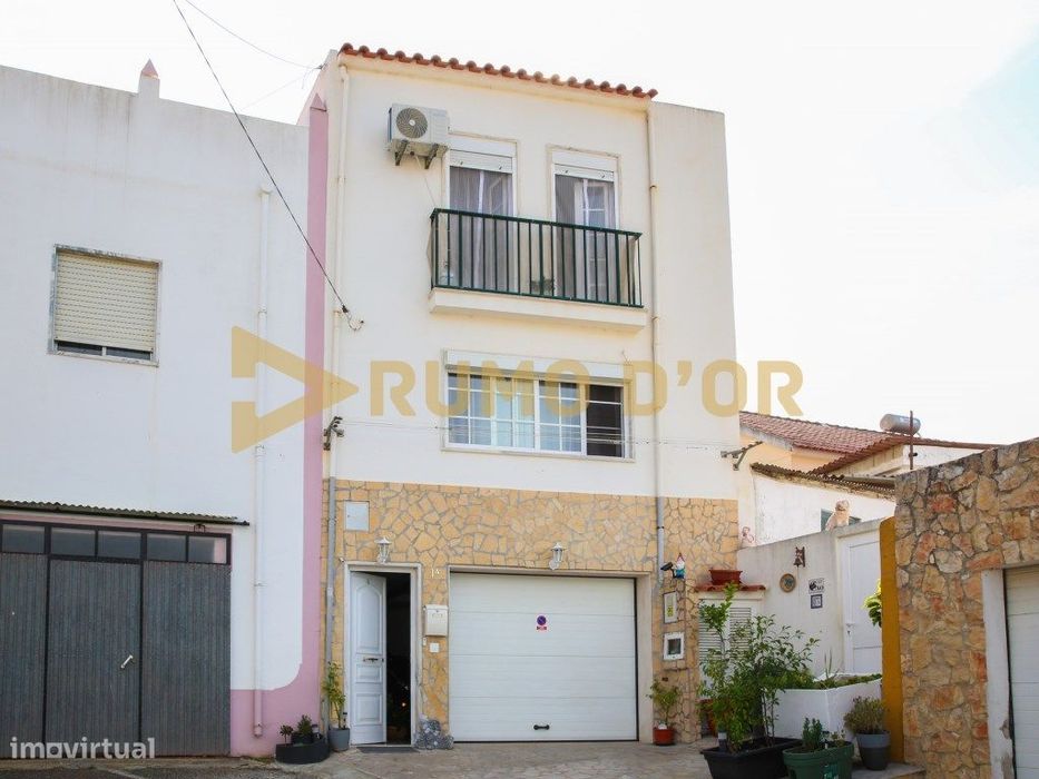 Moradia com Garagem