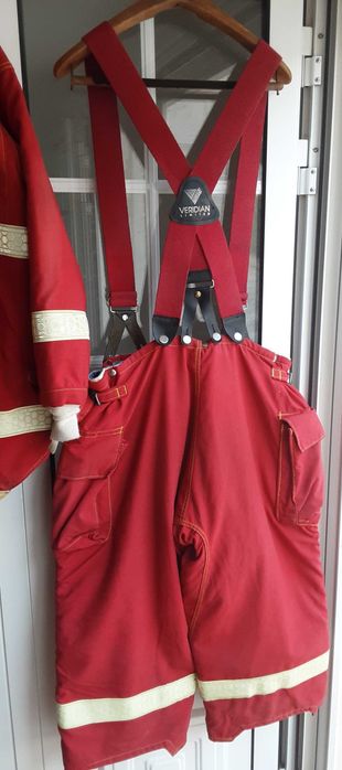 Nomex Bombeiros + Botas N°44 + Capacete Bulard Vintage - Desde 40€ Ler Anúncio