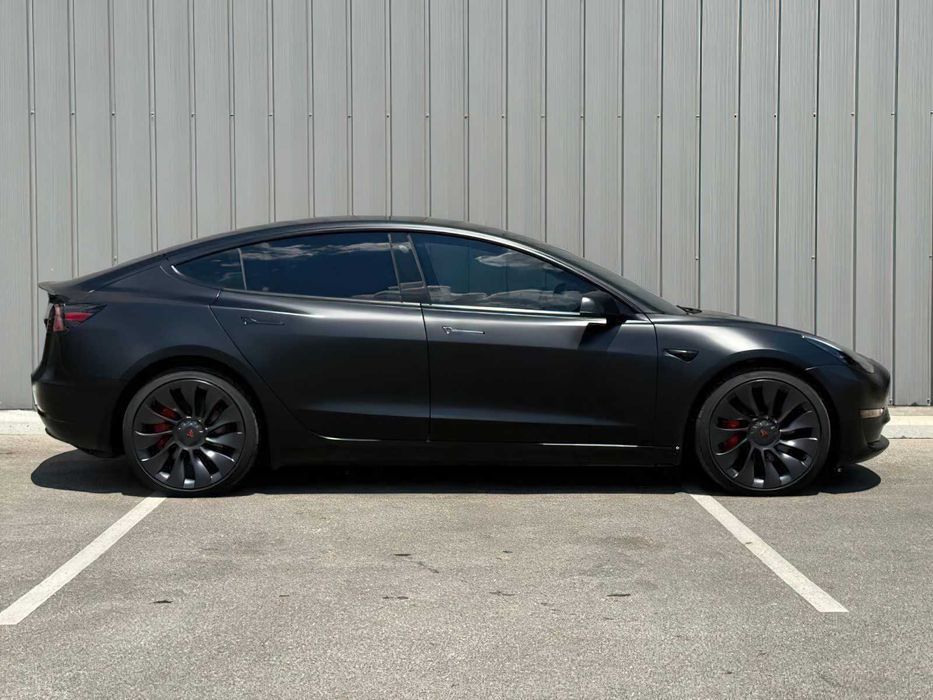 Tesla Model 3 Performance      2023