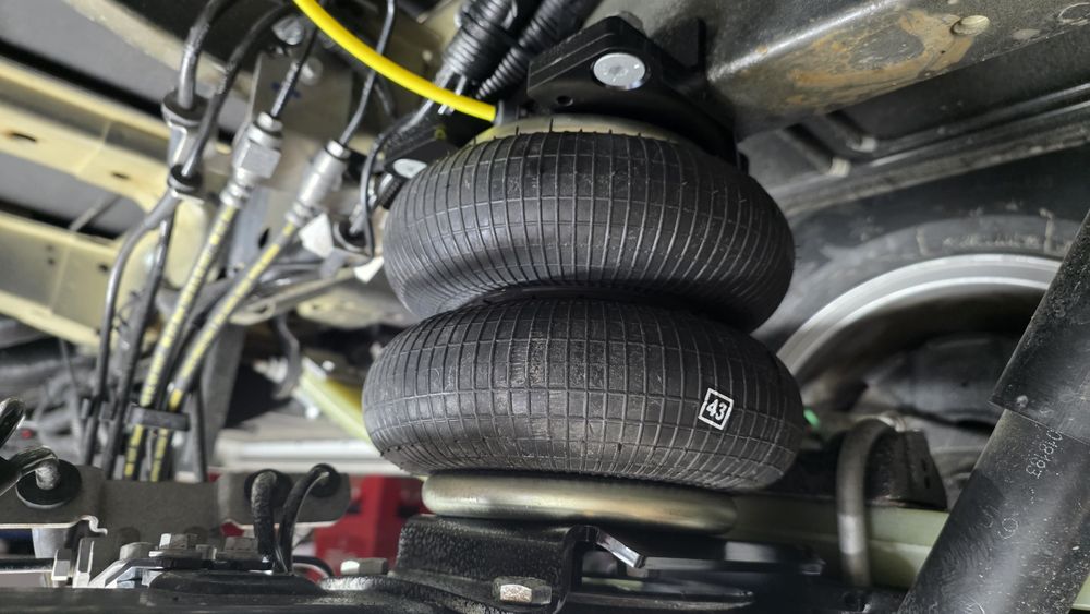 WEINSBERG Cara Suite 650MF будинок на колесах